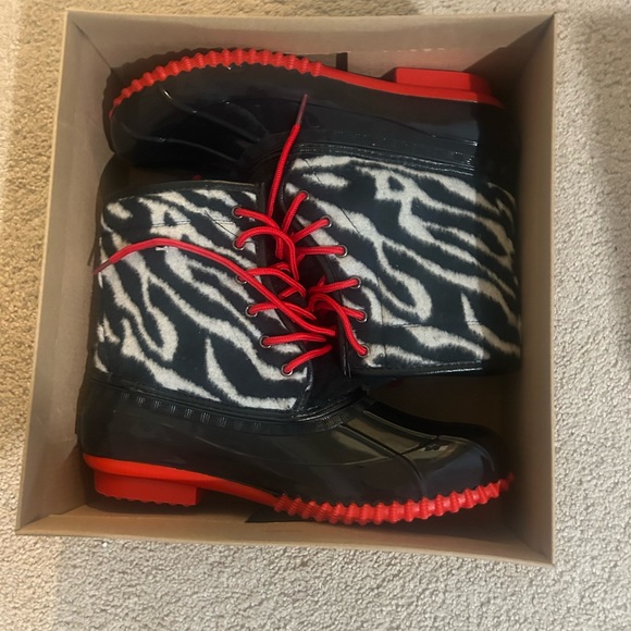 Sugar Black and Red Winter Boots - Picture 2 of 4